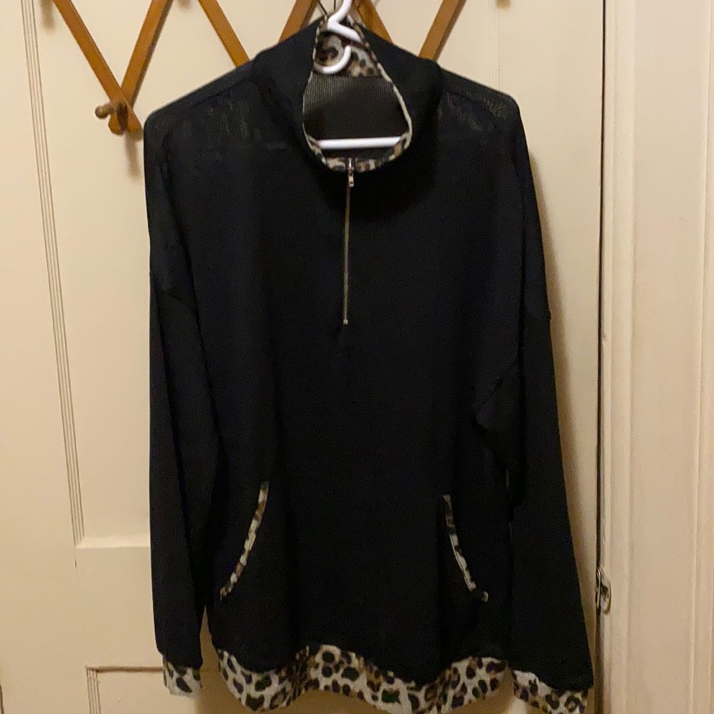 Lightweight sweater with front pocket never worn
